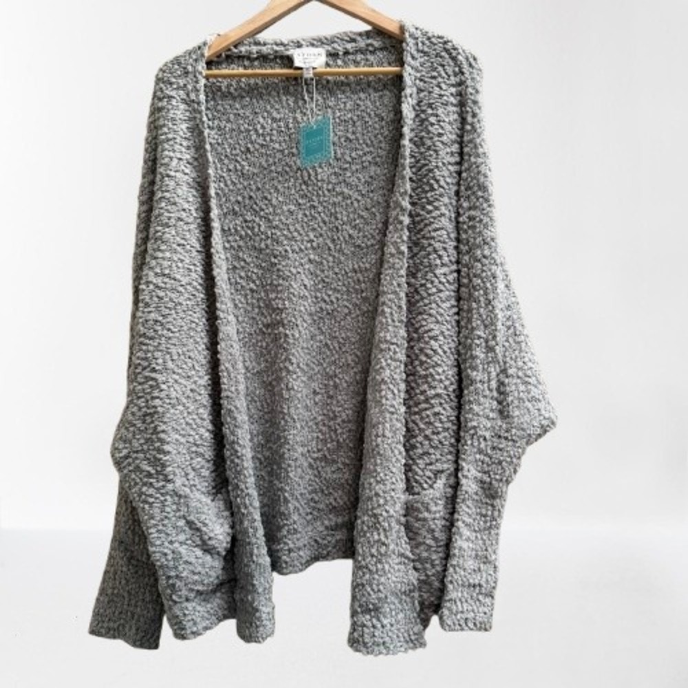 NEW Hayden‎ LA Women's Popcorn Textured Dolman Sleeve Cardigan Light Grey M/L